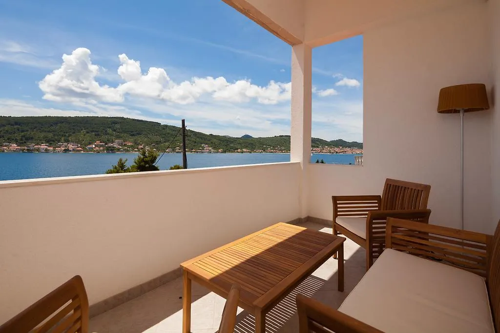 Apartment Pilatus Osljak Preko 0*,