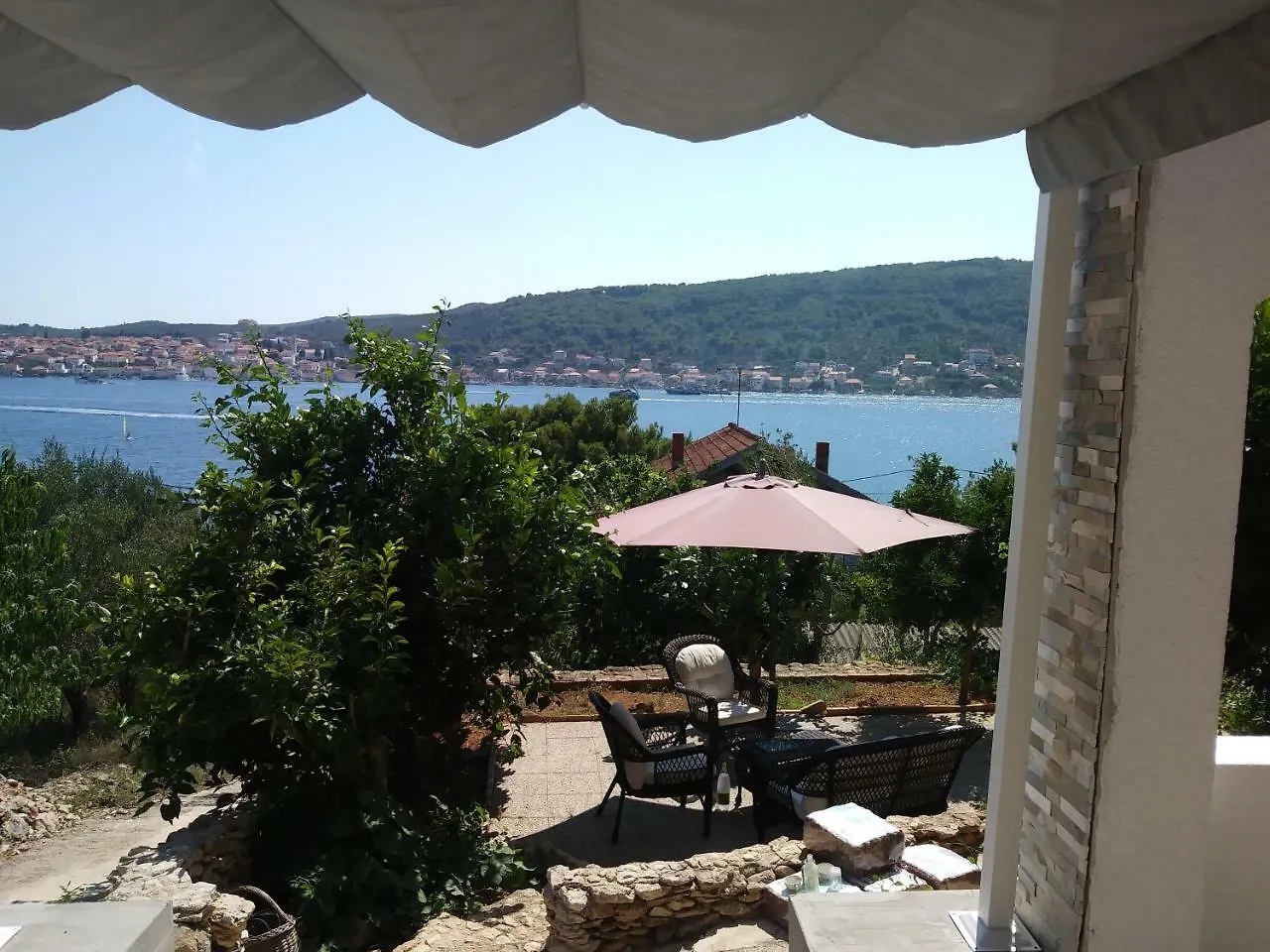 Apartment Pilatus Osljak Preko 0*,  Chorvatsko